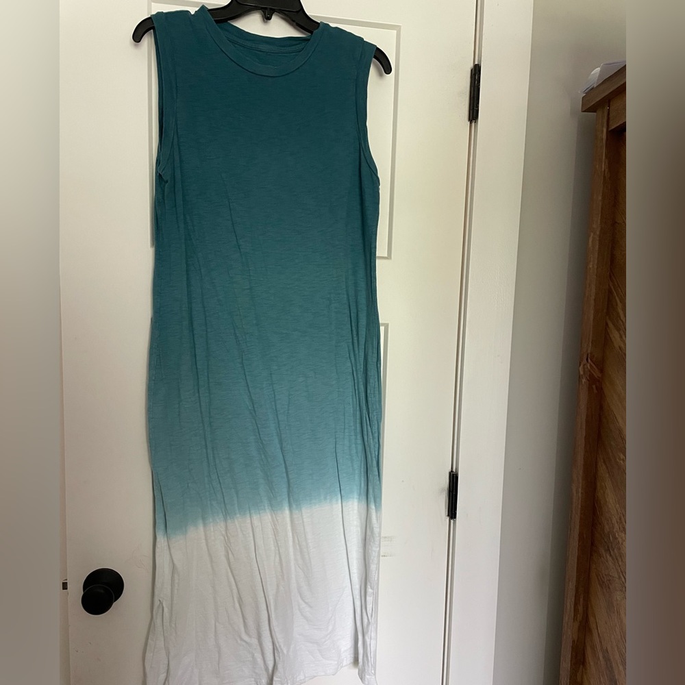 Universal Thread Womens sleeveless Midi Dress Blue White Tie Dye Ombre Medium